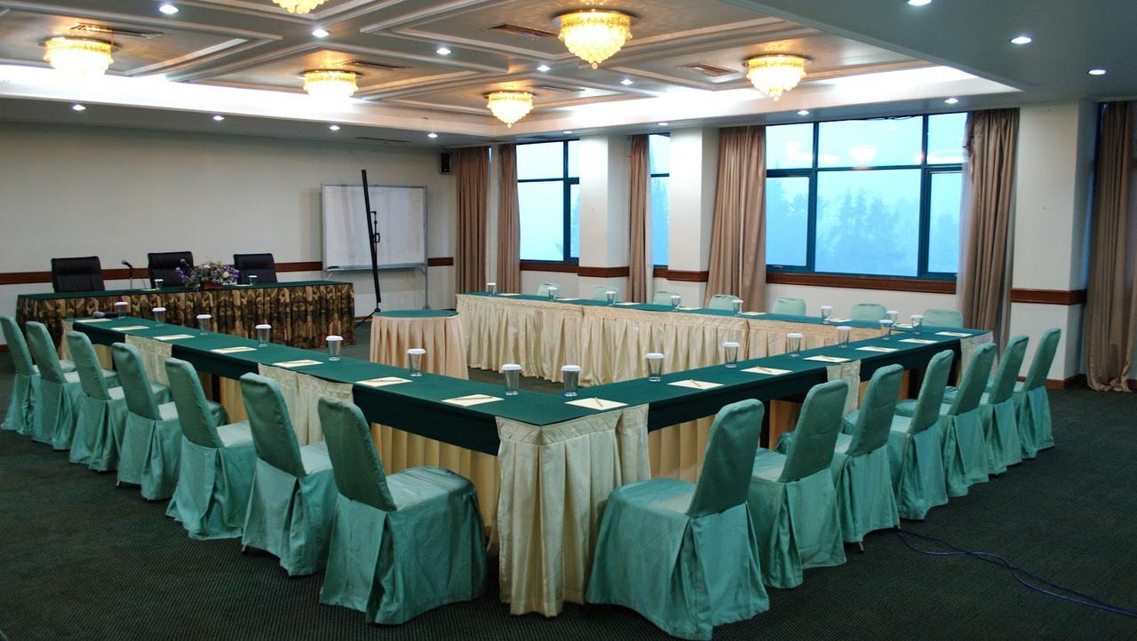 Permata Alam Hotel Пунчак Экстерьер фото