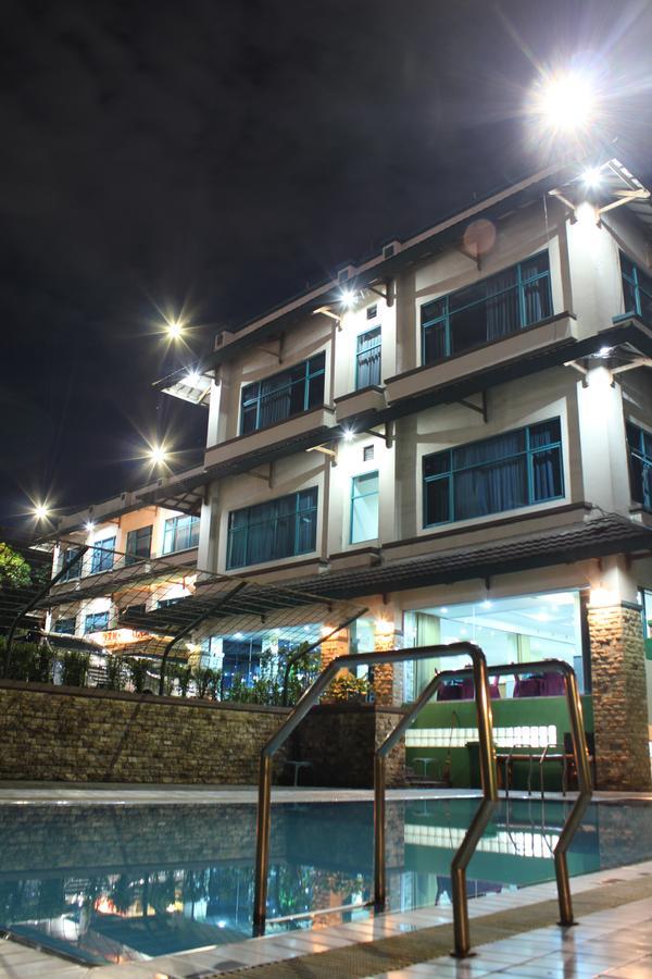 Permata Alam Hotel Пунчак Экстерьер фото